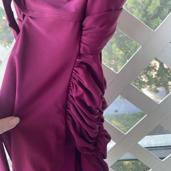 Blooming Jelly One Piece V-Neck Cut-Out Tummy Control Swimsuit - Picture 10 of 12